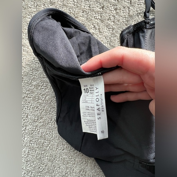 Seafolly Romeo Rose one piece - Picture 5 of 7